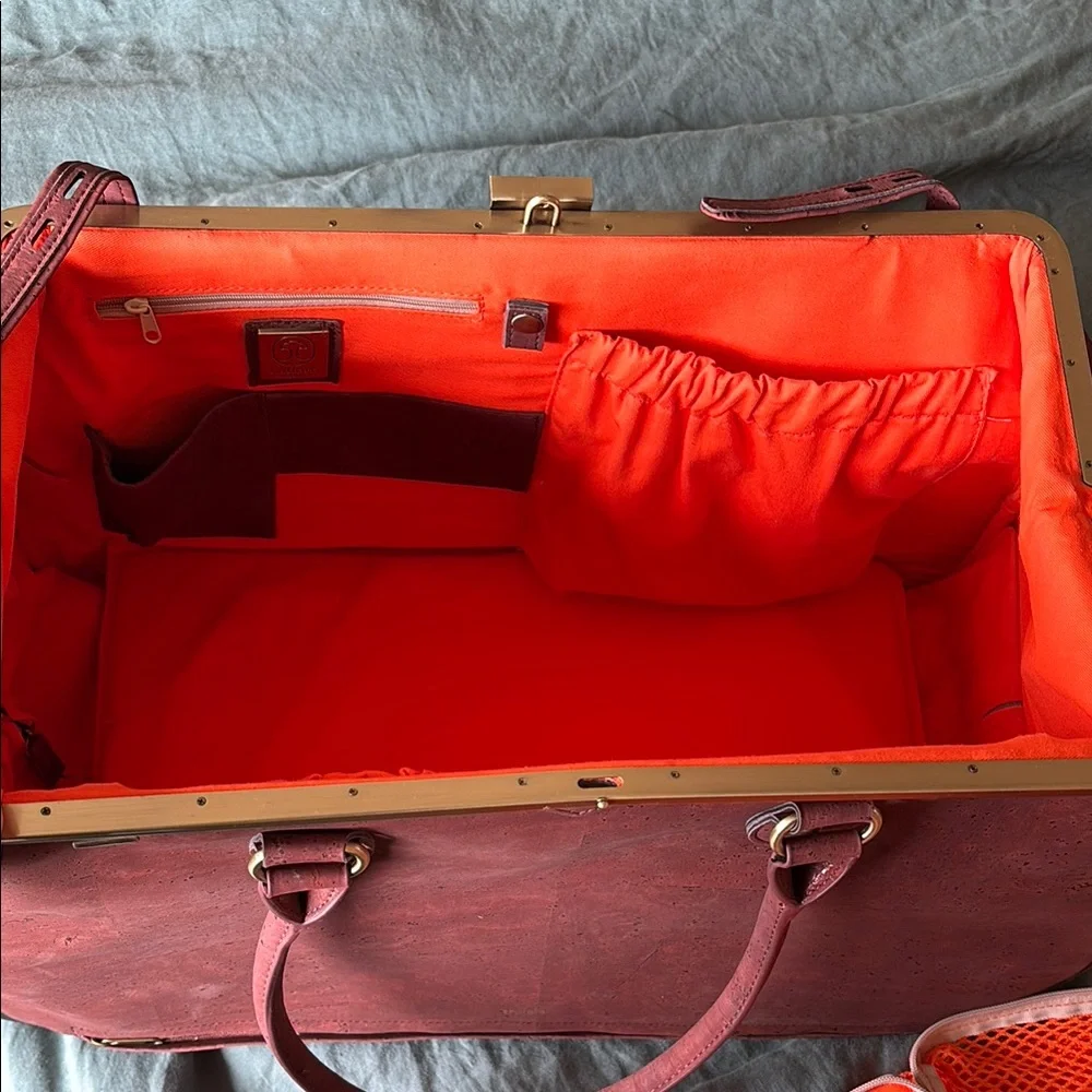 Brown Cork Leather bag Trolala laflore paris packing cubes and luggage adapter - Picture 11 of 14